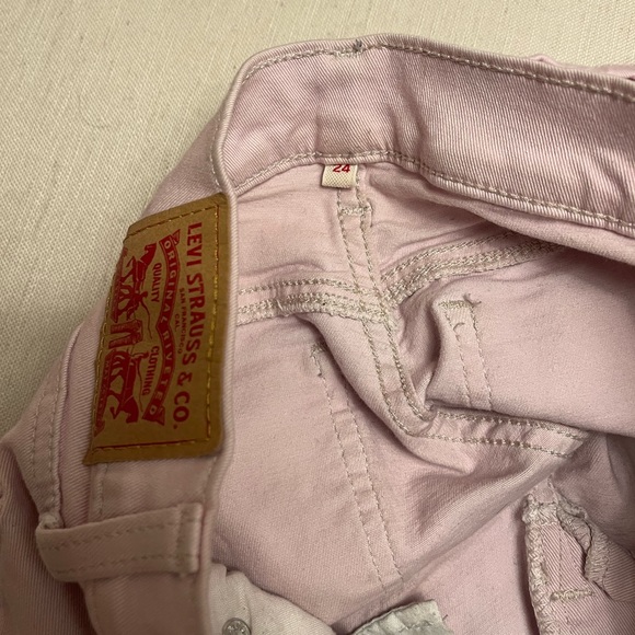 Levi shorts - Picture 2 of 4